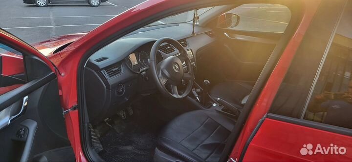 Skoda Octavia 1.6 МТ, 2015, 112 000 км