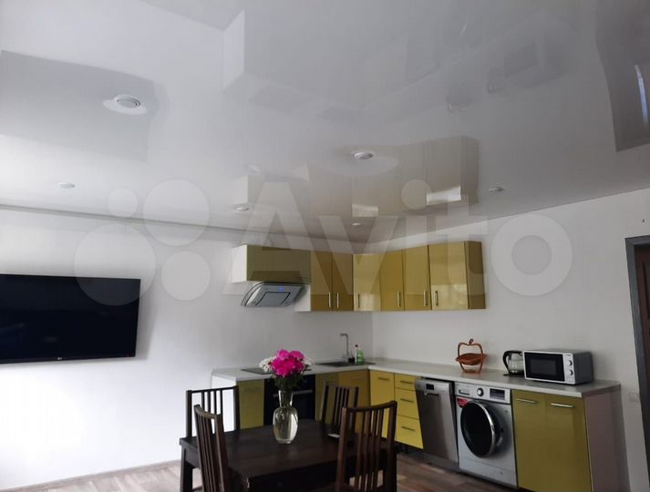 3-к. квартира, 80,8 м², 1/9 эт.