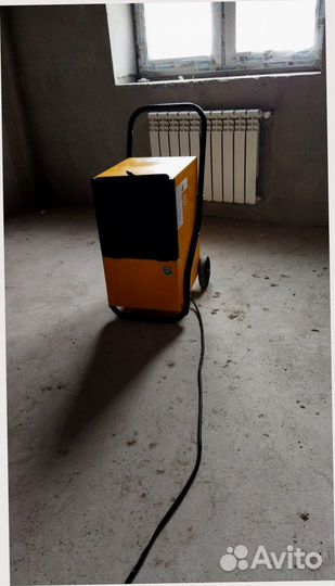 Осушитель воздуха master DH 752 DAH