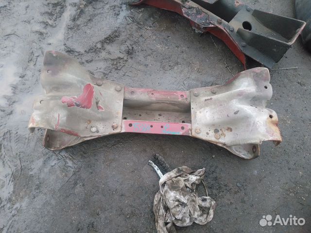 Траверса рамы поперечная Renault Manager