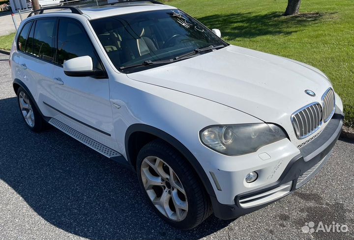 Накладка декоративная (жабо, дождевик) BMW X5 E70