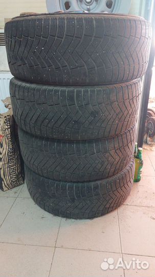 Pirelli Ice Zero FR 235/55 R18 104T
