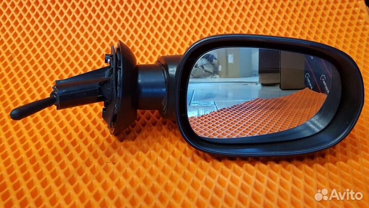 Зеркало заднего вида механическое левое на Logan