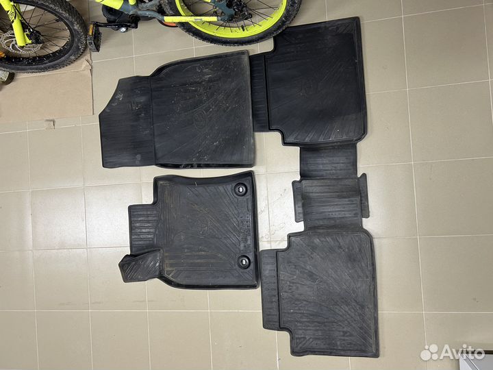 Ковры оригинальные Toyota Camry 70