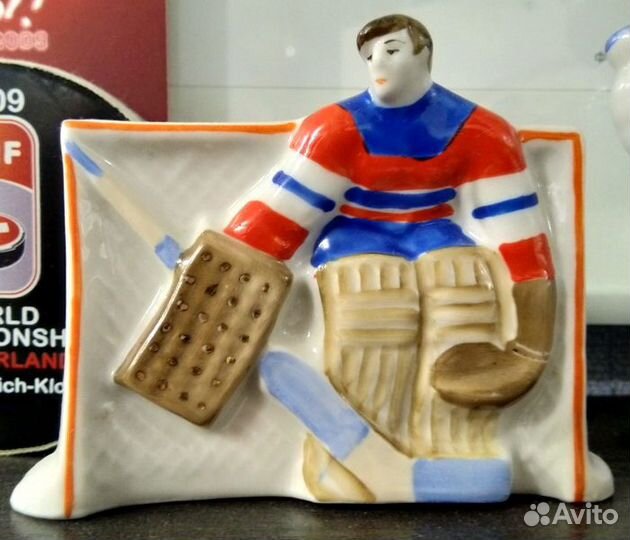 Статуэтки Хоккейные