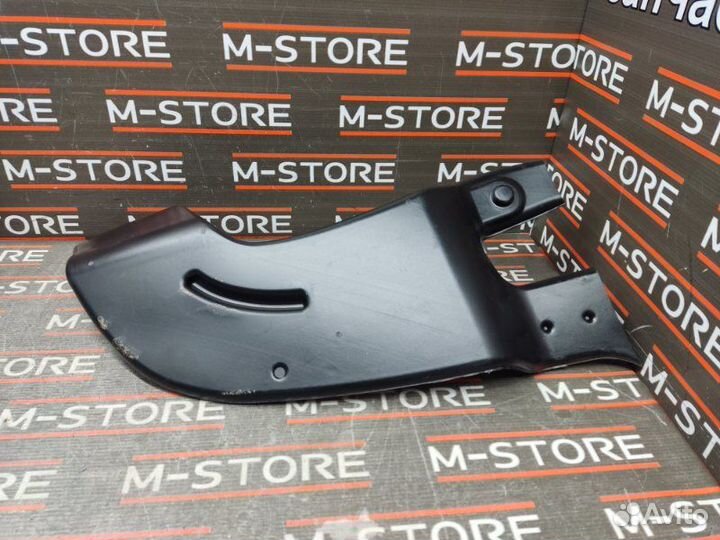 Воздуховод печки передний правый Volkswagen Passat