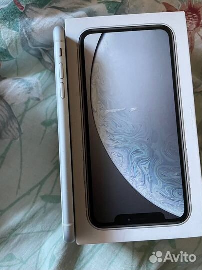 iPhone Xr, 64 ГБ