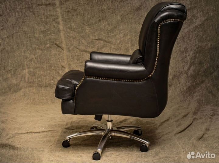 Офисное кресло Professor Office Chair