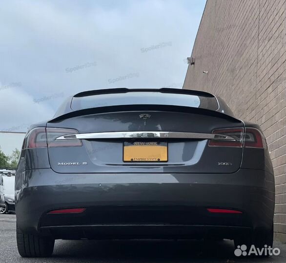 Дактейл спойлер Tesla Model S
