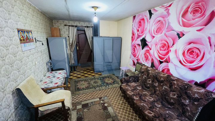 Комната 18 м² в 5-к., 4/4 эт.