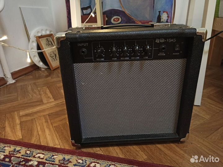 Басовый комбоусилитель SX ba-1565