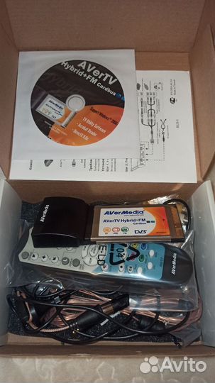 Тв-тюнер AverTV Hybrid+FM Cardbus