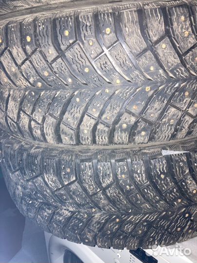 Michelin X-Ice North 4 215/60 R16 99T