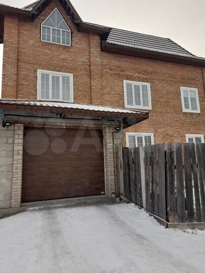 Дом 240 м² на участке 12 сот.