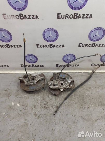 Кулак задний Mercedes W204