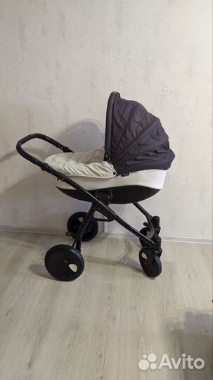 Коляска 3 в 1 с автолюлькой