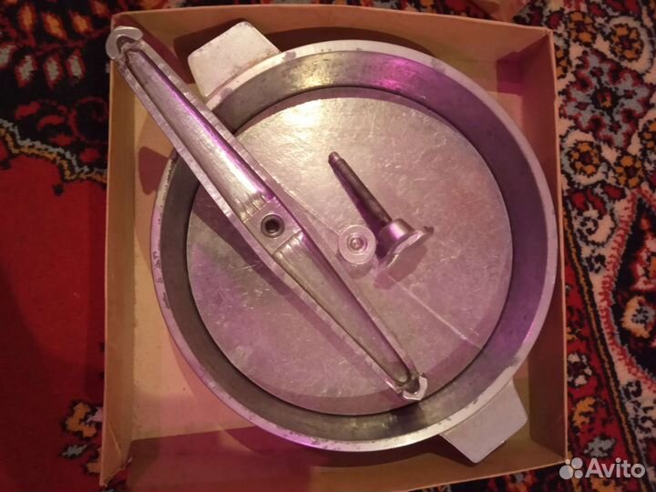 Сковорода для приготовления цыплят 