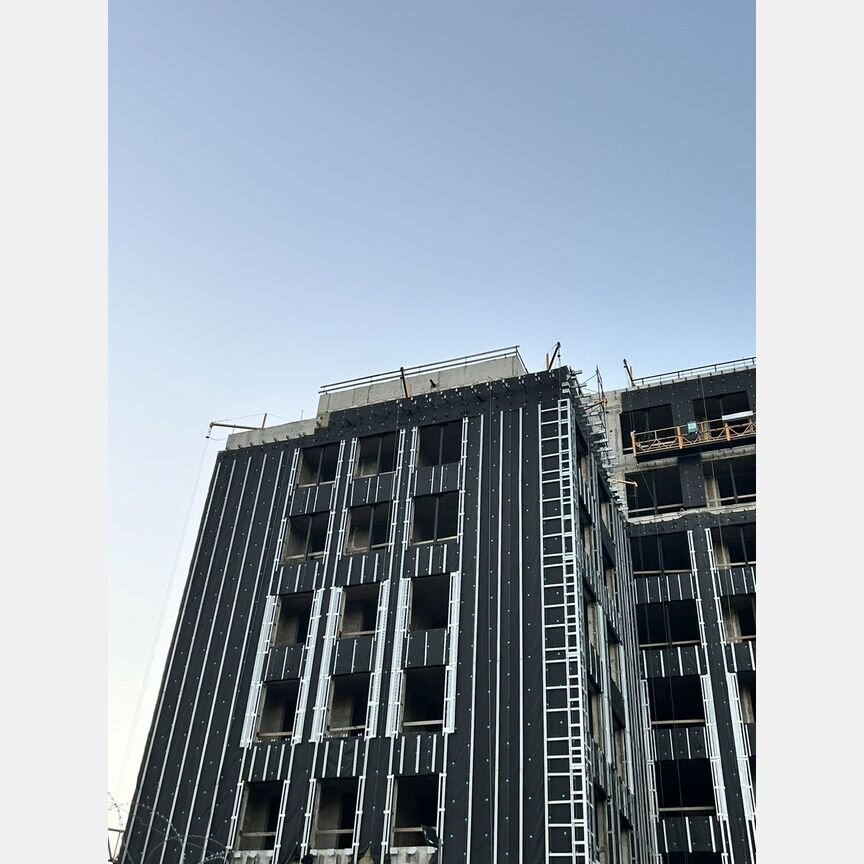 2-к. квартира, 83 м², 8/9 эт.