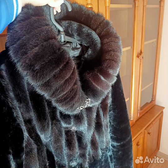 Шуба из мутона с норкой 46-48