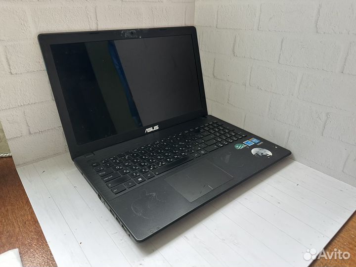 Шустрый ноутбук Asus X551C для работы и учебы