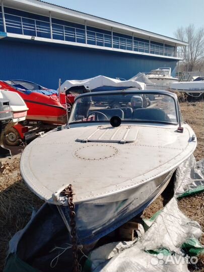 Продам лодку моторную прогрес 2м