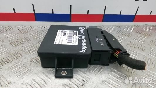 Блок управления ручника (стояночного тормоза) audi