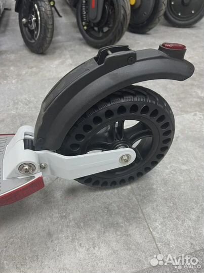 Электросамокат GT Best S3