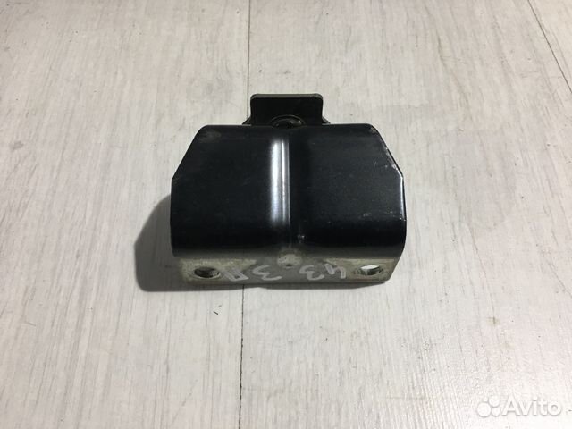 Петля крышки багажника peugeot 307 1.6 ат хетчбек