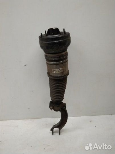 Пневмостойка передняя левая Porsche Macan 95B