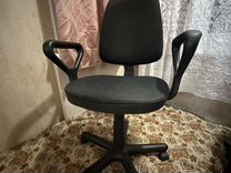 Компьютерное кресло, офисный стул на колесиках