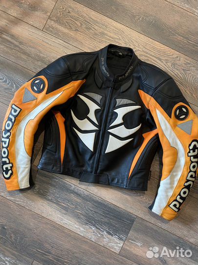Мотокуртка кожаная