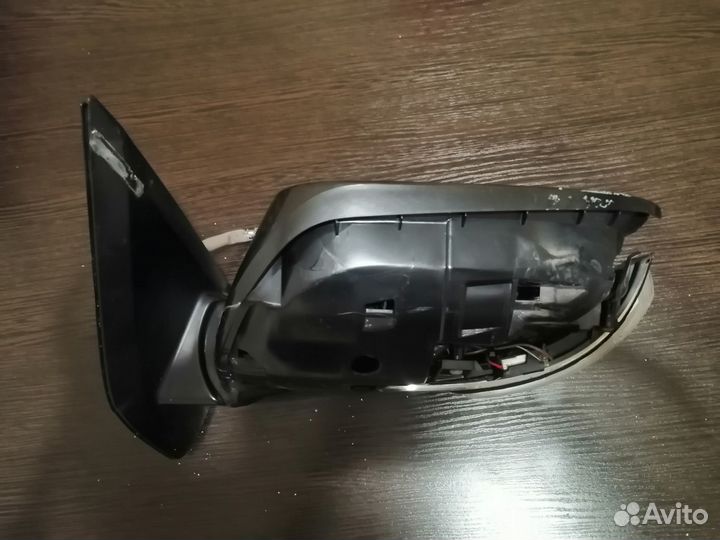 Зеркало заднего вида боковое