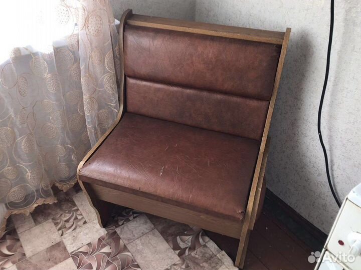 Диванчик