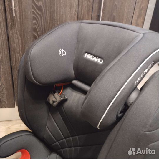 Автокресло Recaro monza Nova (15-36 кг)