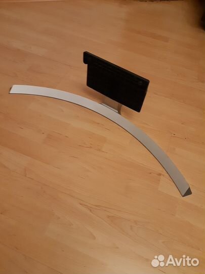 Фирменная подставка для телевизора LG
