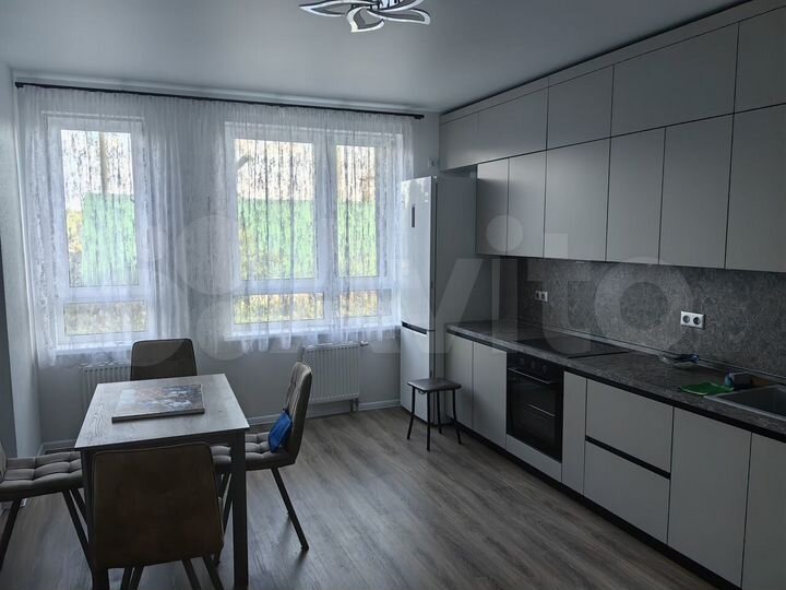 2-к. квартира, 66 м², 3/23 эт.