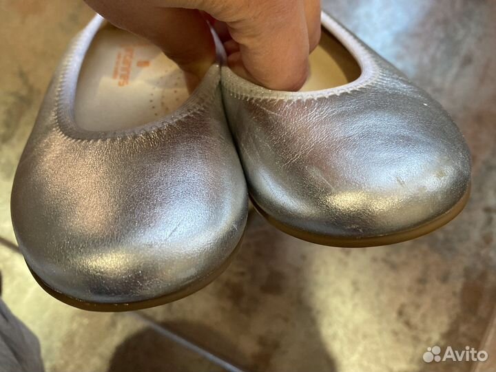 Туфли для девочки 30 и 31 размер