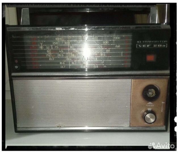 Продаю реаритетный приёмникvef204