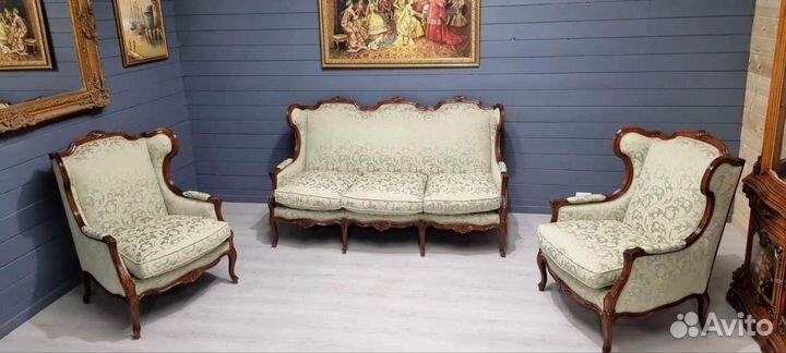 Диван. Мебель для холла. Антикварная мебель