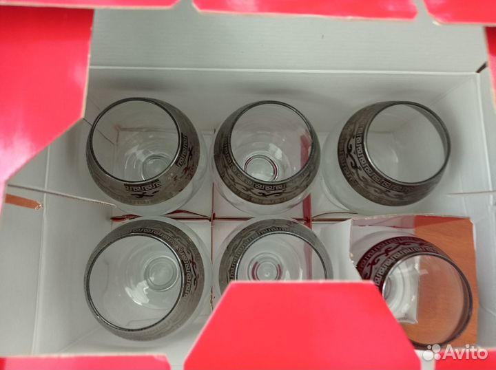 Новый набор бокалов для бренди