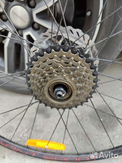 Заднее колесо на велосипед 27,5