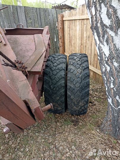 На тракторный прицеп