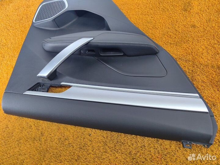 Обшивка боковой двери задняя левая Geely Coolray