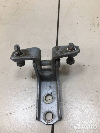 Петля двери нижняя задняя левая Mitsubishi Lancer