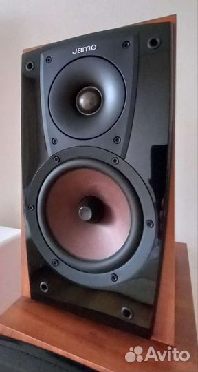 Jamo Акустика