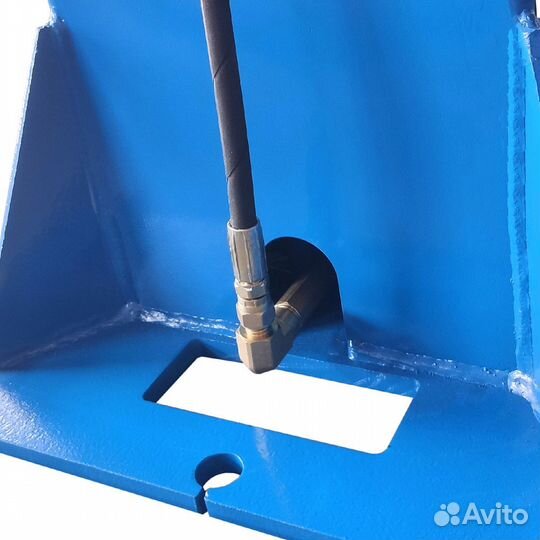 Подъемник автомобильный гидравлический