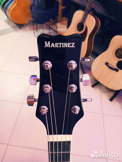 Акустическая гитара Martinez