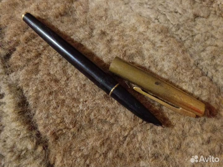 Перьевая ручка