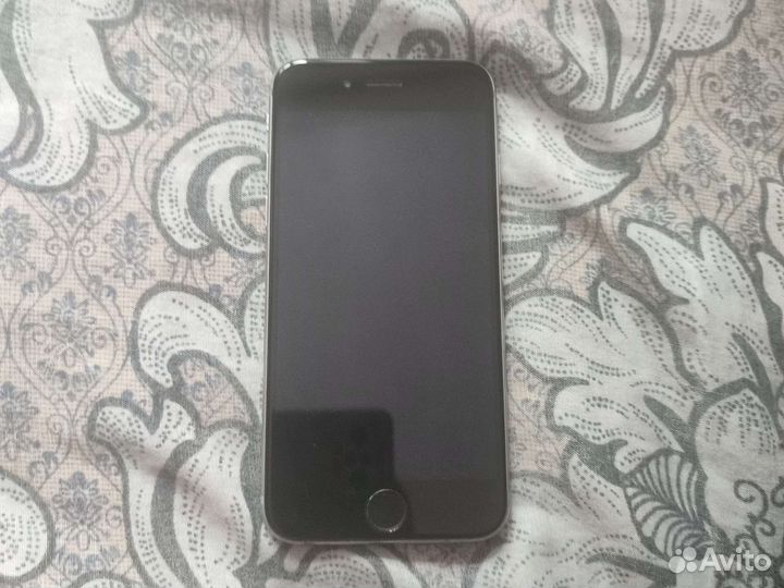 Телефон iPhone 6s