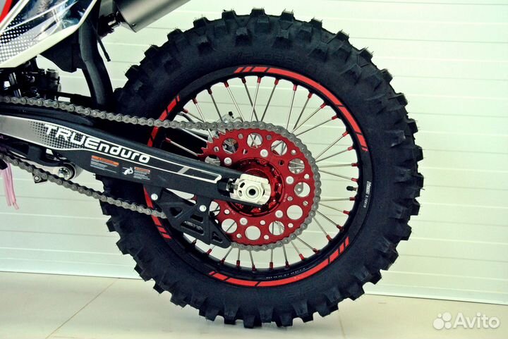 Мотоцикл эндуро rockot GS five Burnout (250cc 2T)